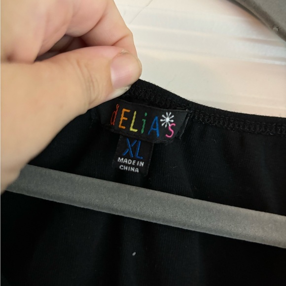 Delia’a NWOT tank - Picture 2 of 3